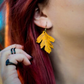 Boucles d&rsquo;oreille en cuir – aubépine